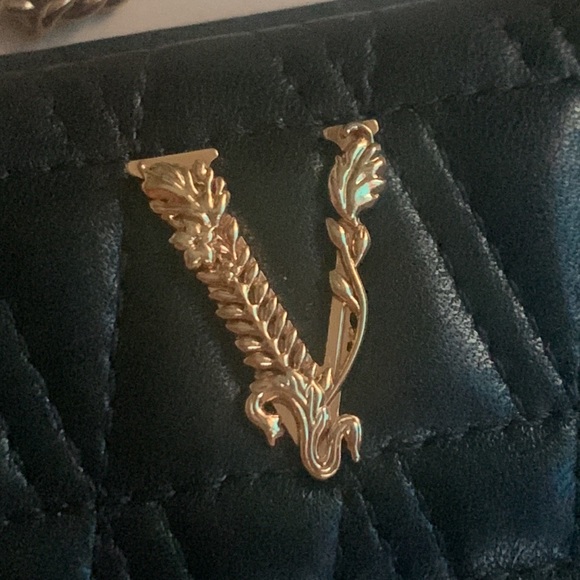 Sold ‼️‼️Versace Virtrus Nappa Leather Card Holder with Sling♥️ - Picture 16 of 17